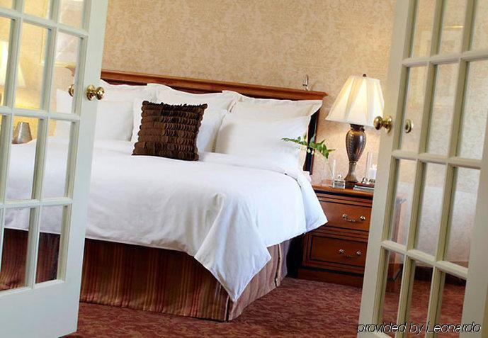 The Del Monte Lodge Renaissance Rochester Hotel & Spa Quarto foto